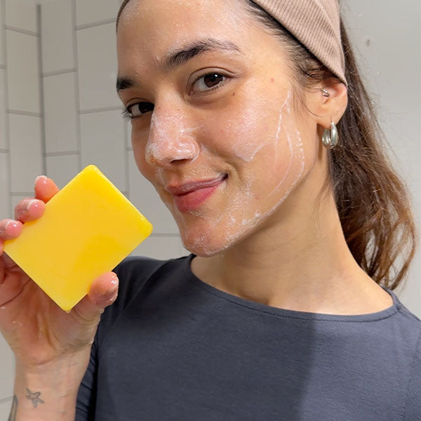 Glowmy™ Aufhellungsseife